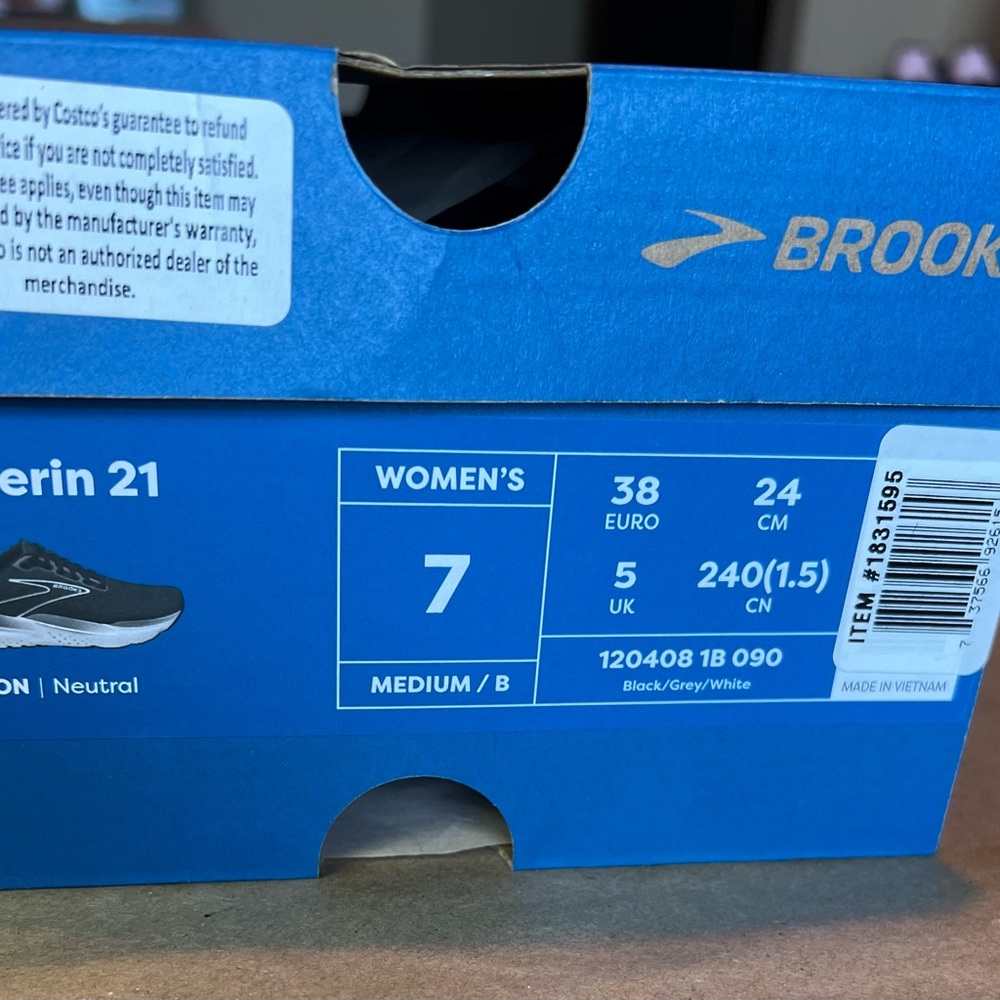 Women’s Brooks Glycerin tennis shoes